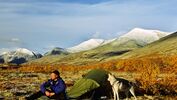 OD-2014-Norwegen-orwegen-trekking-Man-and-dog_AndersGjengedal,visitnorway.com.jpg