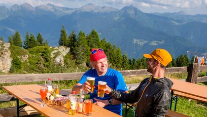 Tessiner Riviera - Bier und Aperol auf der Capanna Brogoldone