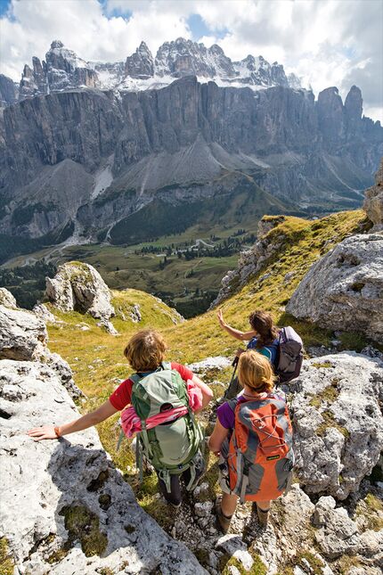 OD 1115 Woman Südtirol Dolomiten Sellamassiv